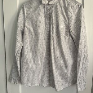 Old Navy Blue and White Button Down Shirt Relaxed Fit